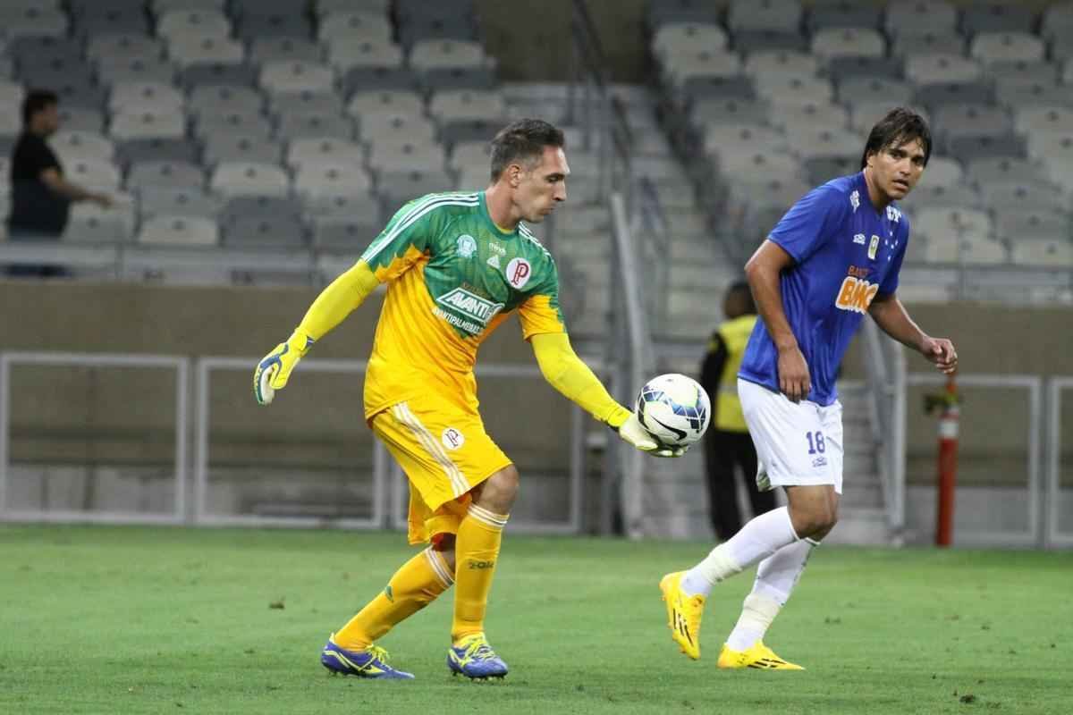 Fotos do jogo entre Cruzeiro e Palmeiras, no Mineiro, pela 30 rodada do Campeonato Brasileiro