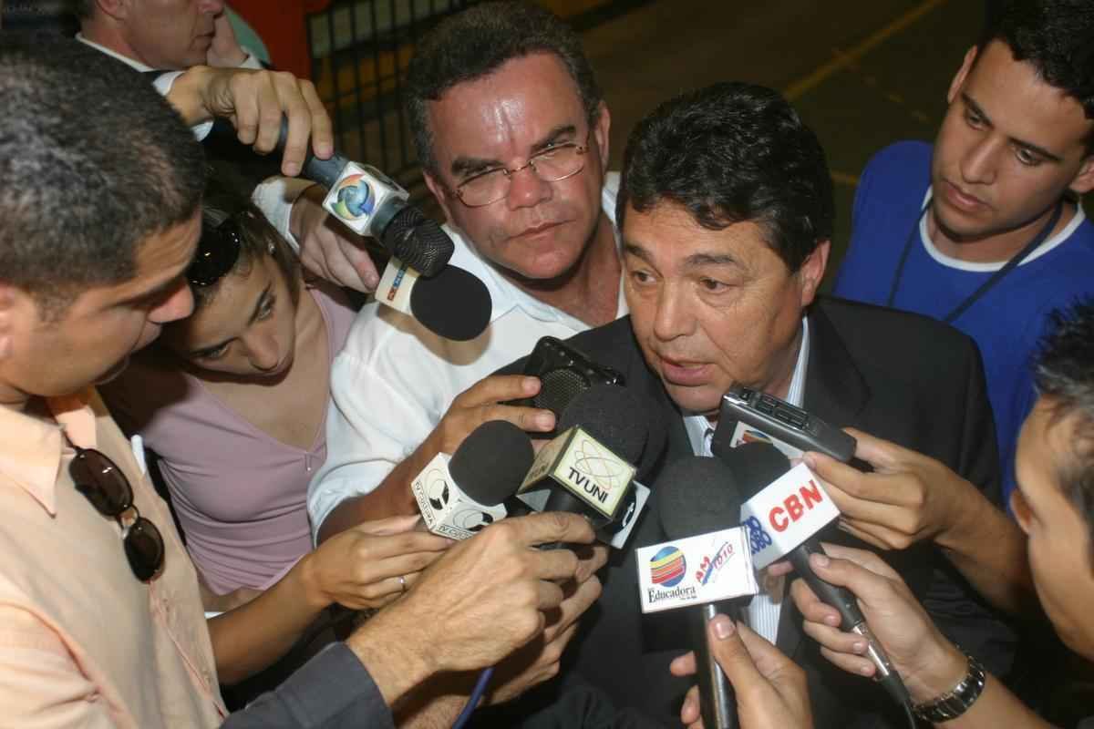 Morte do zagueiro Serginho por parada cardiorrespiratria completa 10 anos. Veja imagens