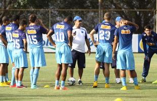 Treino desta segunda-feira na Toca da Raposa II. Jogadores do Cruzeiro se prepararam para enfrentar o Santos, na quarta-feira, no Mineiro, no jogo de ida das quartas de final da Copa do Brasil
