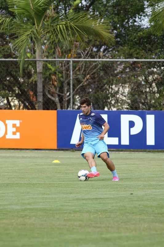 Treino desta segunda-feira na Toca da Raposa II. Jogadores do Cruzeiro se prepararam para enfrentar o Santos, na quarta-feira, no Mineiro, no jogo de ida das quartas de final da Copa do Brasil