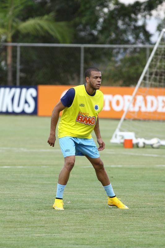 Treino desta segunda-feira na Toca da Raposa II. Jogadores do Cruzeiro se prepararam para enfrentar o Santos, na quarta-feira, no Mineiro, no jogo de ida das quartas de final da Copa do Brasil