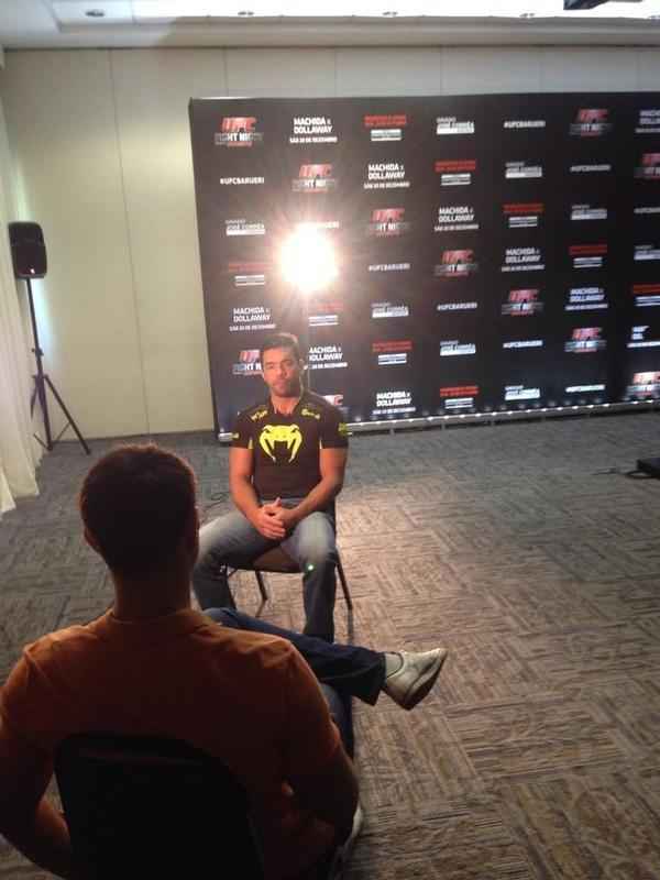 Fotos da divulgao do UFC em Barueri - Lyoto Machida em entrevista