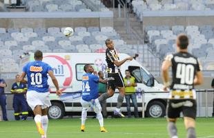 Cruzeiro recebeu o Botafogo no Mineir�o de olho em manuten��o da vantagem no Brasileiro