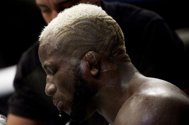 Imagens do UFC Fight Night 56, em Uberlndia - Dhiego Lima (bermuda preta) venceu Jorge Blade por deciso unnime