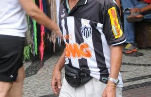 Uniformizados, torcedores de Atltico e Cruzeiro vivem expectativa nas ruas de Belo Horizonte para a primeira partida decisiva da Copa do Brasil, nesta quarta-feira, s 22h, no Independncia 