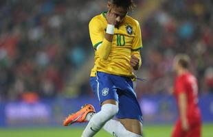 Neymar foi um dos destaques da Seleo Brasileira no estdio Sukru Saraoglu