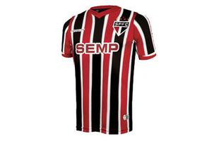 Camisa nmero 2 do So Paulo, assinada pela Penalty