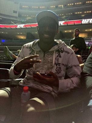 Imagens da pesagem e o evento pré-pesagem do UFC 180 - Humberto Brown