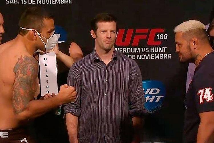 Imagens da pesagem e o evento pr-pesagem do UFC 180 - De mscara contra altitude, Werdum tira onda com Hunt na encarada
