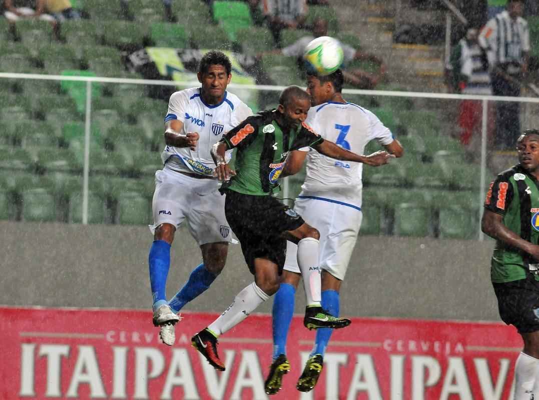 Fotos do jogo entre Amrica e Ava, no Independncia, pela 35 rodada da Srie B do Brasileiro