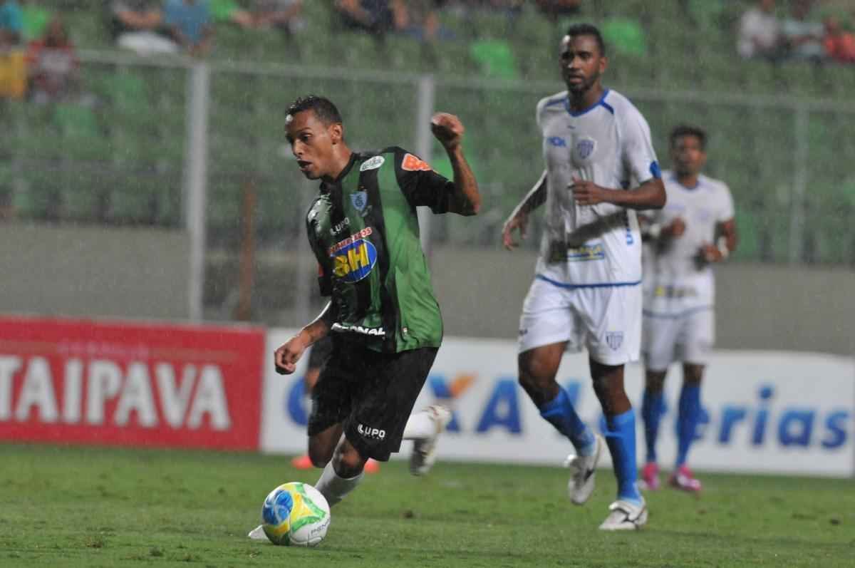 Fotos do jogo entre Amrica e Ava, no Independncia, pela 35 rodada da Srie B do Brasileiro