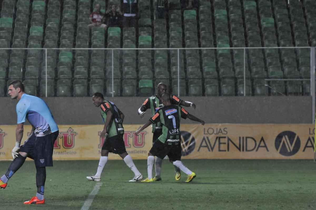 Fotos do jogo entre Amrica e Ava, no Independncia, pela 35 rodada da Srie B do Brasileiro