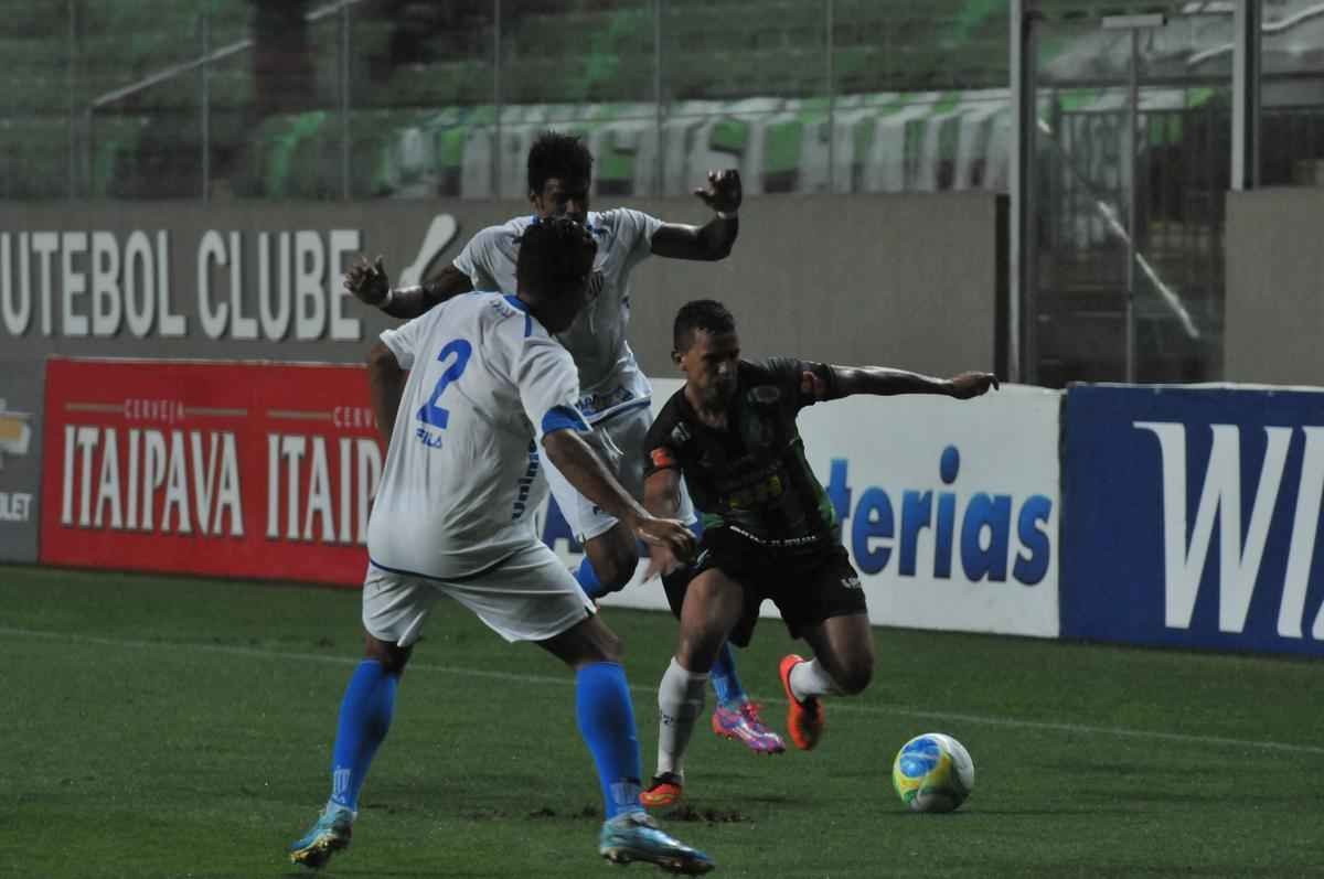 Fotos do jogo entre Amrica e Ava, no Independncia, pela 35 rodada da Srie B do Brasileiro