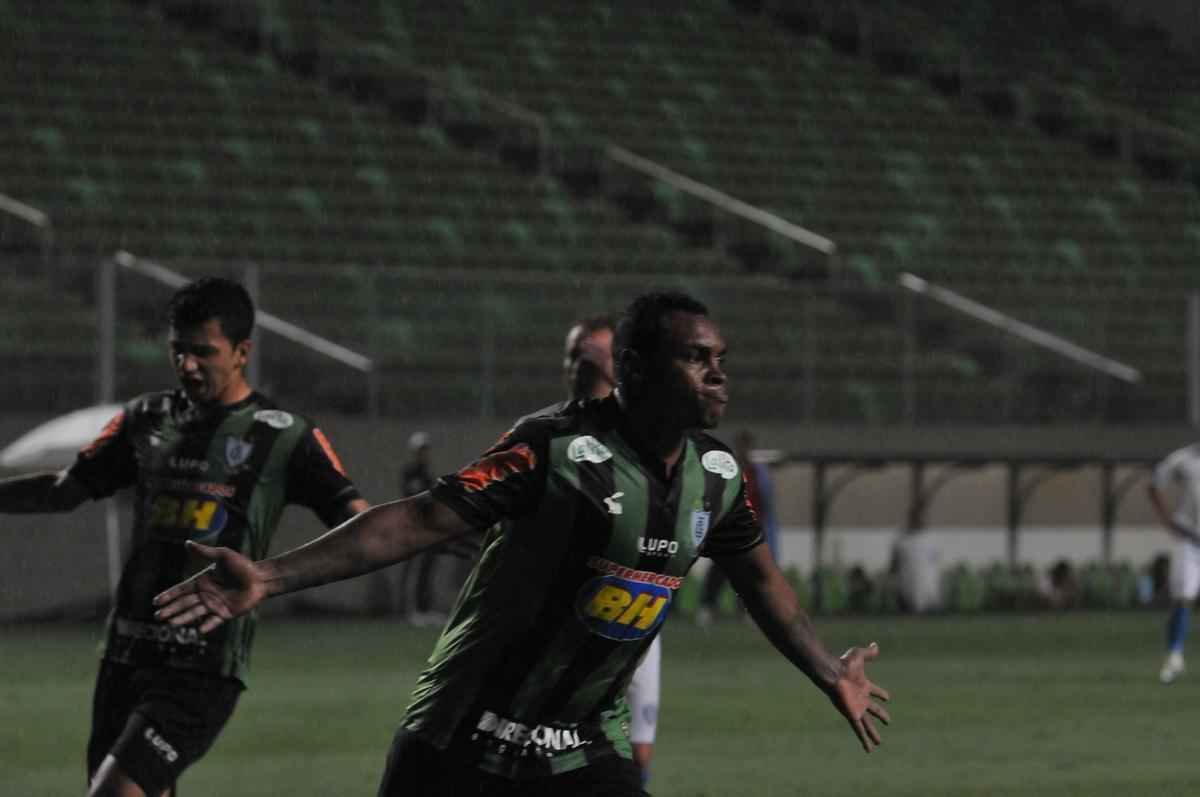 Fotos do jogo entre Amrica e Ava, no Independncia, pela 35 rodada da Srie B do Brasileiro