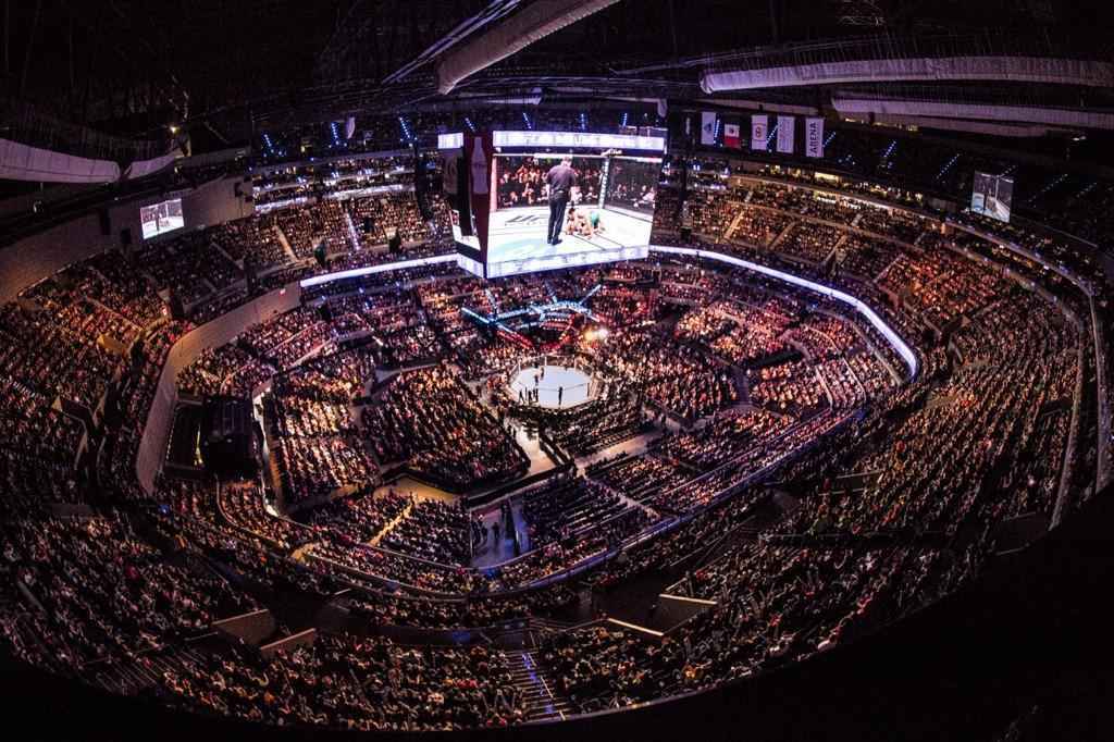 Fotos das lutas e bastidores do UFC 180, na Cidade do Mxico - Evento lotado na Cidade do Mxico