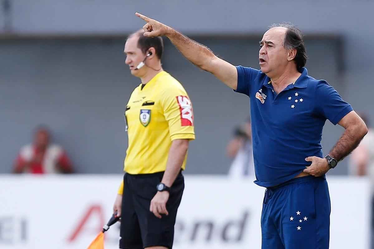 Imagens do confronto entre Santos e Cruzeiro, na Vila Belmiro 