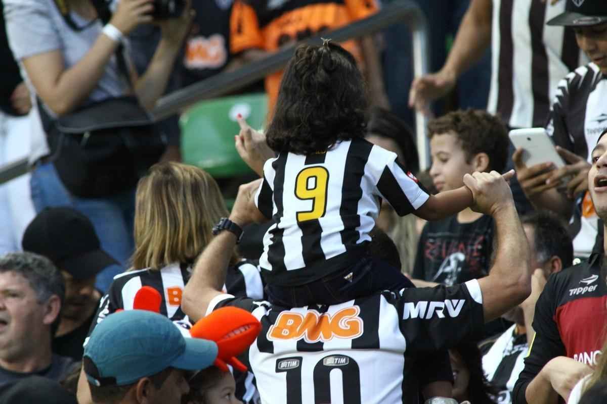 Fotos da torcida do Atltico em jogo contra o Figueirense, no Independncia, pela 34 rodada do Brasileiro