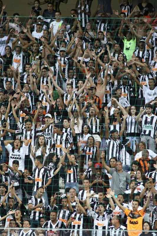 Fotos da torcida do Atltico em jogo contra o Figueirense, no Independncia, pela 34 rodada do Brasileiro