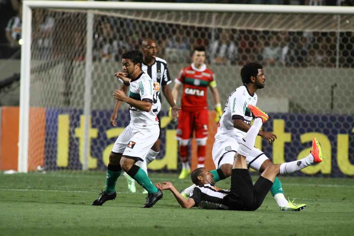 Fotos do jogo entre Atltico e Figueirense, no Independncia, pela 34 rodada do Campeonato Brasileiro