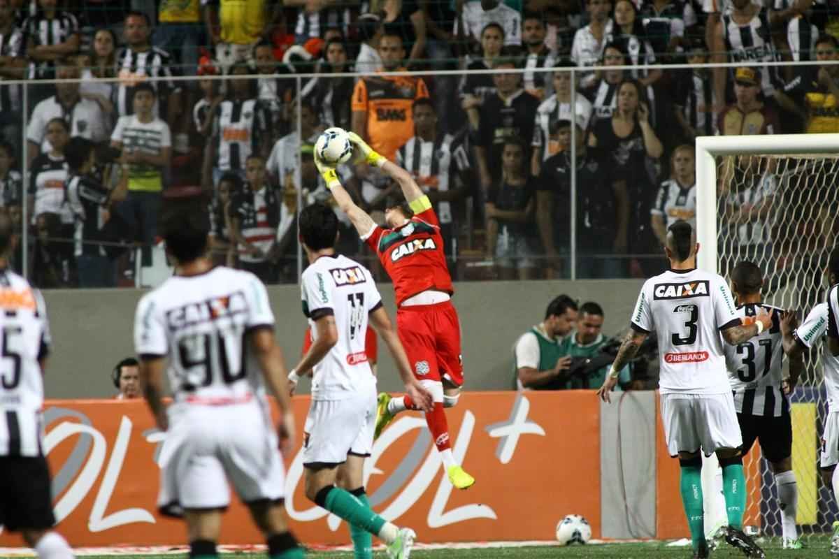 Fotos do jogo entre Atltico e Figueirense, no Independncia, pela 34 rodada do Campeonato Brasileiro