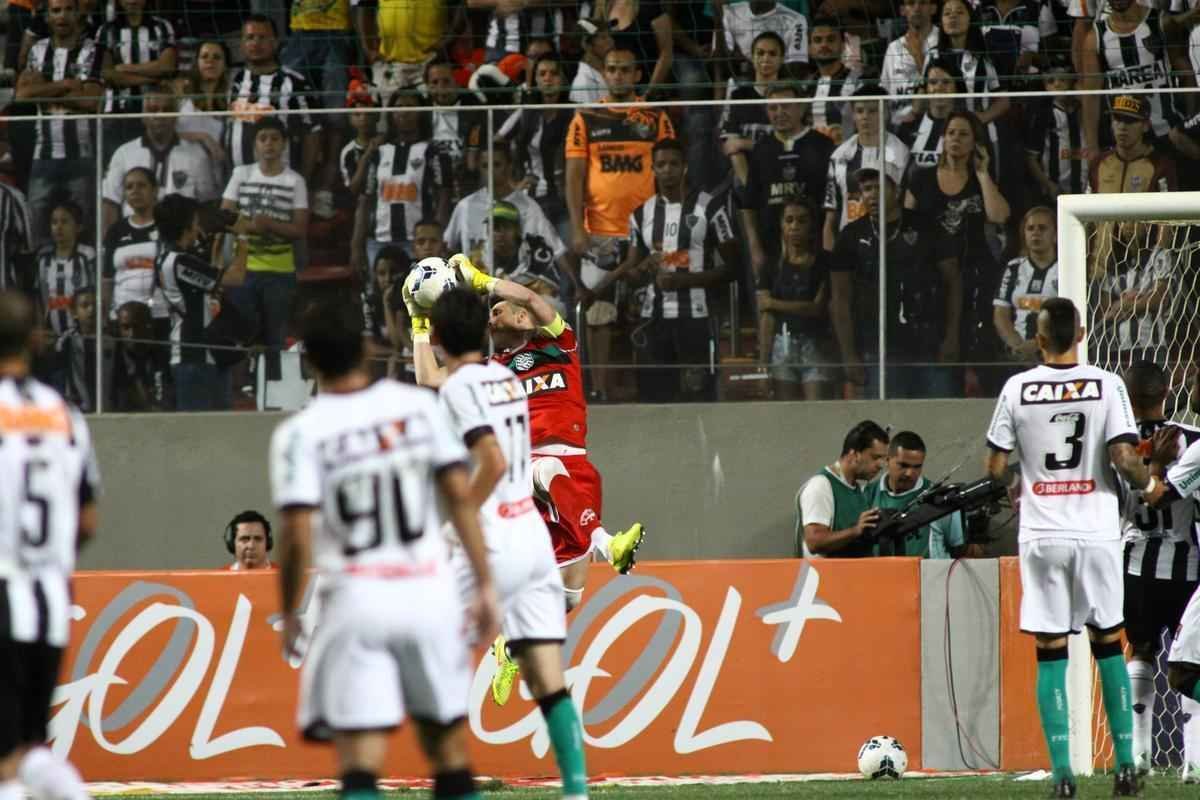 Fotos do jogo entre Atltico e Figueirense, no Independncia, pela 34 rodada do Campeonato Brasileiro