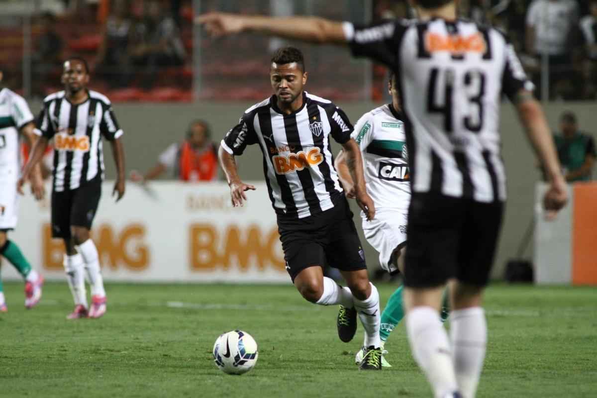 Fotos do jogo entre Atltico e Figueirense, no Independncia, pela 34 rodada do Campeonato Brasileiro