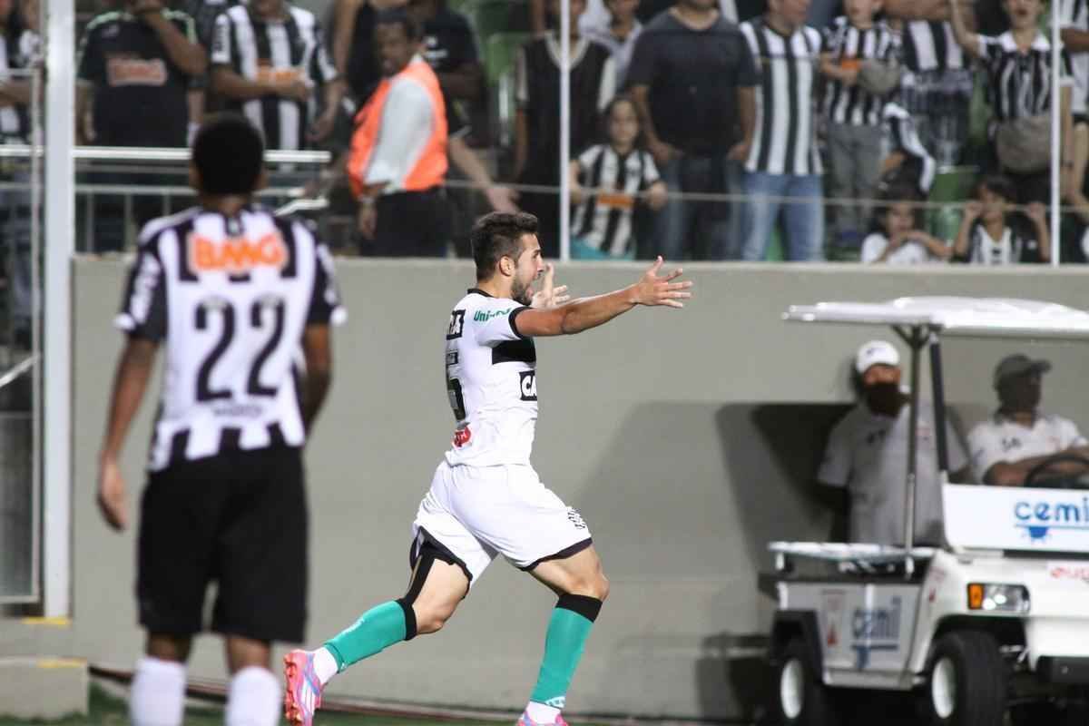 Fotos do jogo entre Atltico e Figueirense, no Independncia, pela 34 rodada do Campeonato Brasileiro