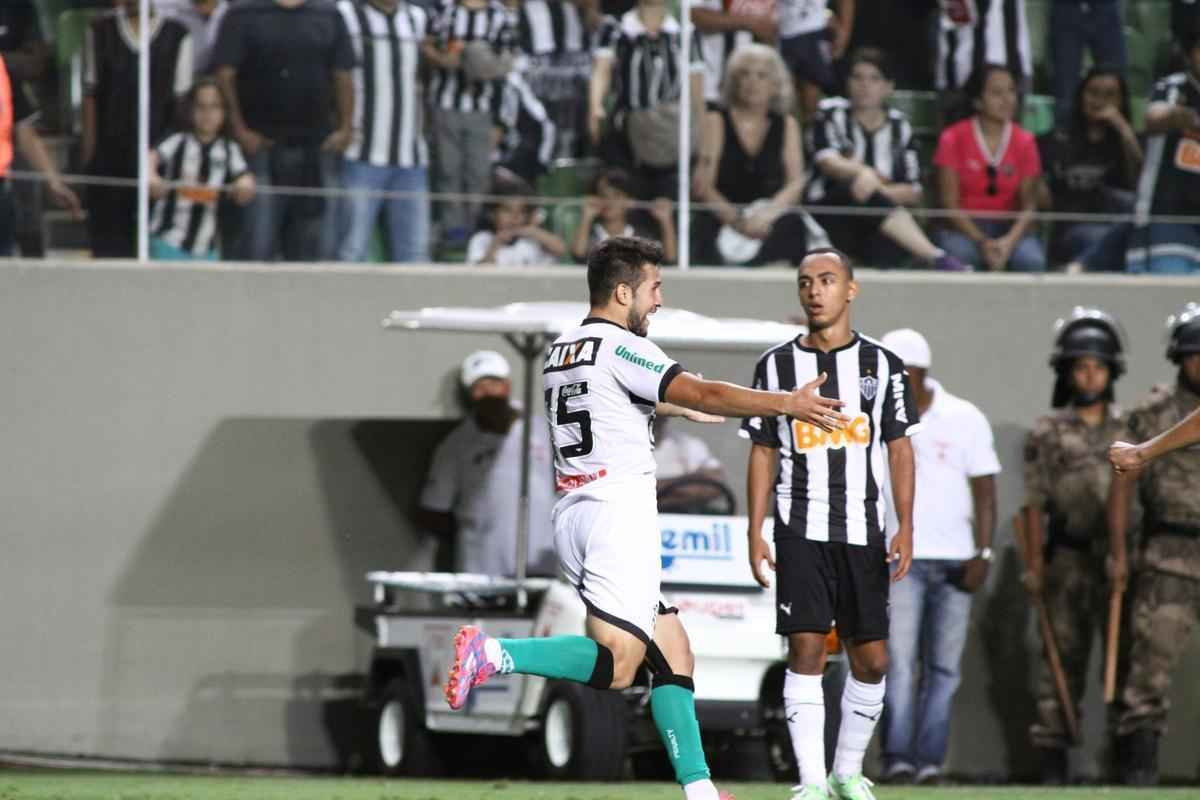 Fotos do jogo entre Atltico e Figueirense, no Independncia, pela 34 rodada do Campeonato Brasileiro