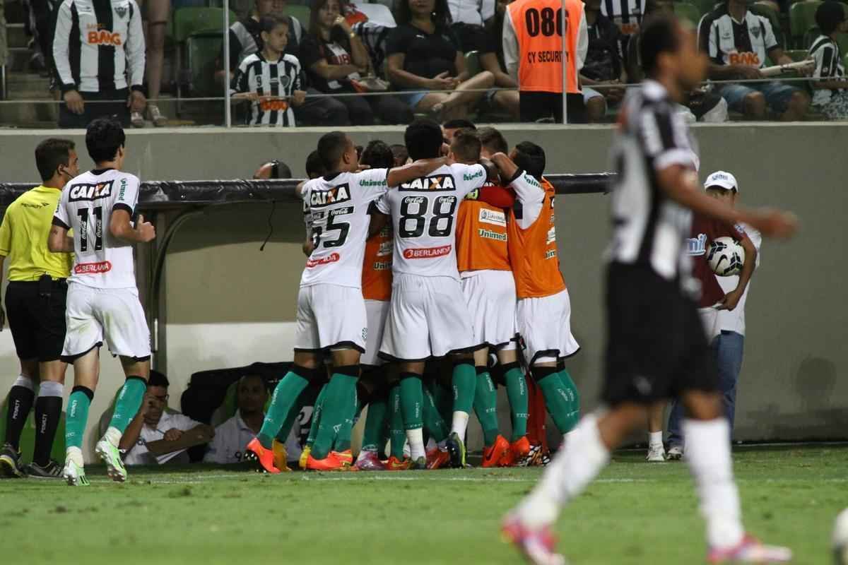 Fotos do jogo entre Atltico e Figueirense, no Independncia, pela 34 rodada do Campeonato Brasileiro