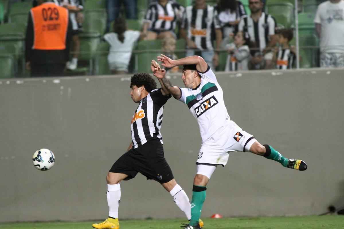 Fotos do jogo entre Atltico e Figueirense, no Independncia, pela 34 rodada do Campeonato Brasileiro