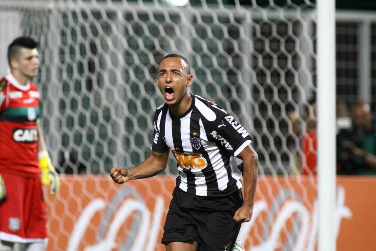 Fotos do jogo entre Atltico e Figueirense, no Independncia, pela 34 rodada do Campeonato Brasileiro
