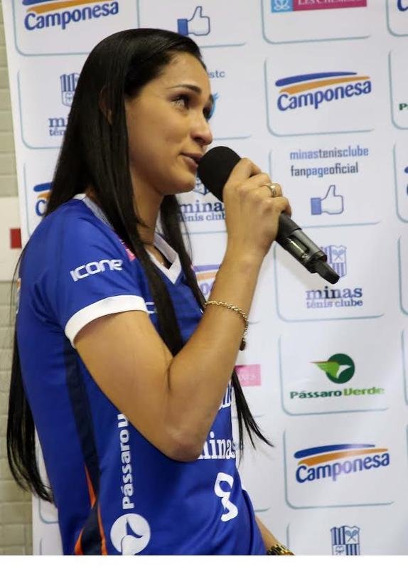 Apresentao da ponteira Jaqueline ao Minas Tnis Clube