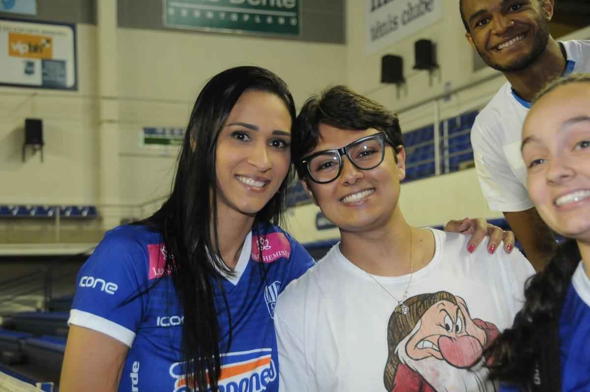 Apresentao da ponteira Jaqueline ao Minas Tnis Clube