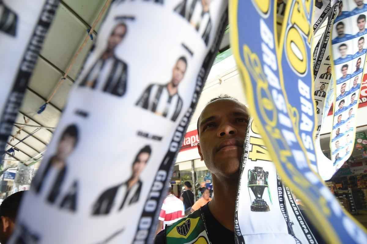 Tanto atleticanos quanto cruzeirenses j foram em buscas das tradicionais faixas de campeo