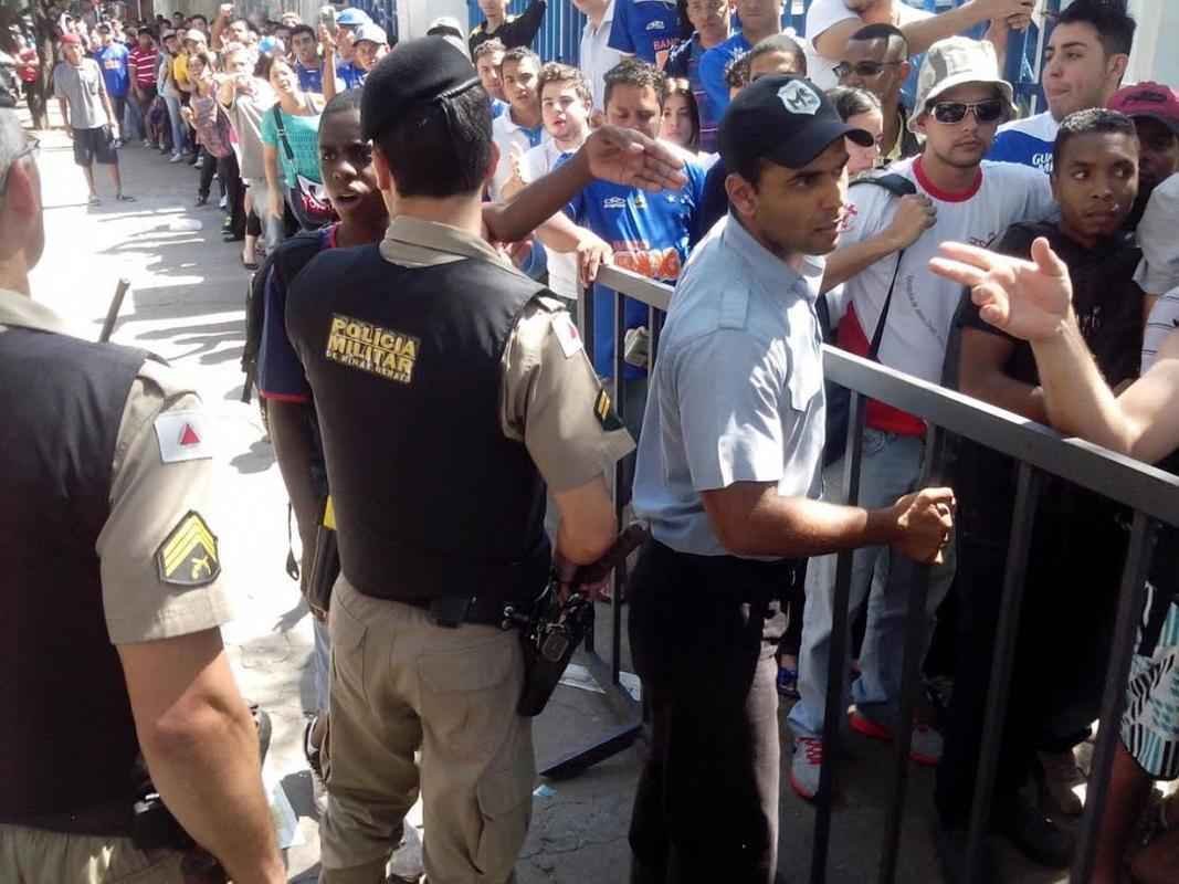 No Barro Preto, filas tambm so longas