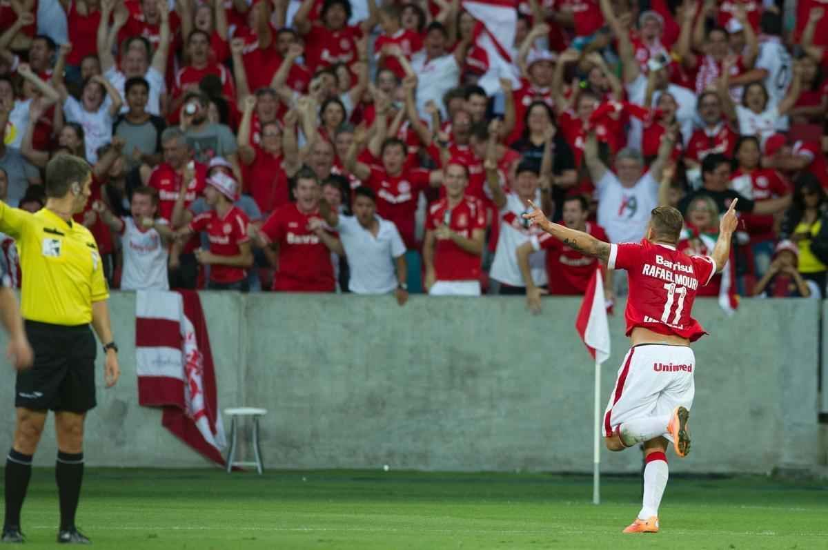Fotos de Internacional e Atltico no Beira-Rio