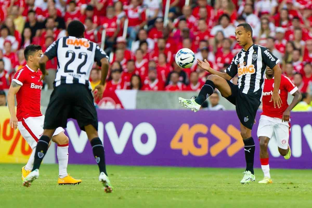 Fotos de Internacional e Atltico no Beira-Rio
