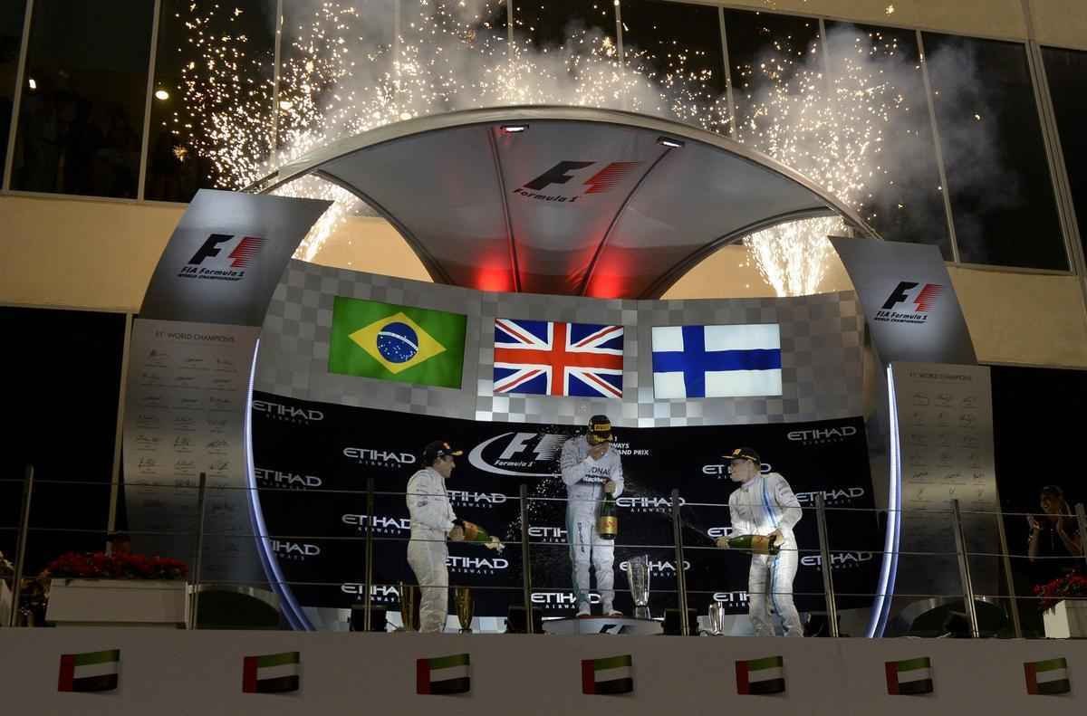 Hamilton fatura bicampeonato na F1