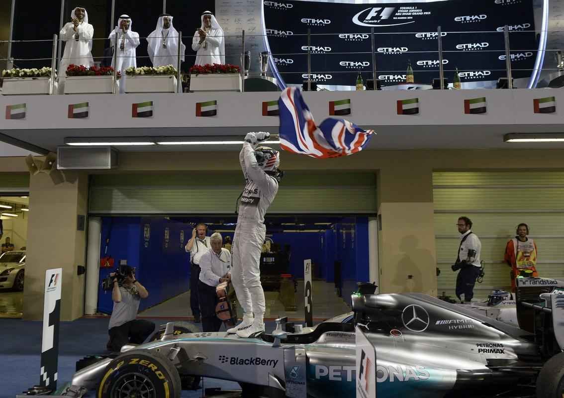 Hamilton fatura bicampeonato na F1