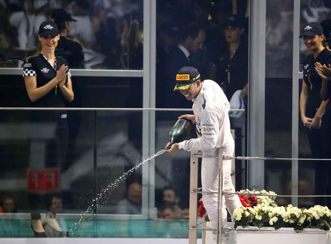 Hamilton fatura bicampeonato na F1