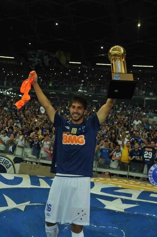 Imagens da comemorao do tetracampeonato cruzeirense no Mineiro