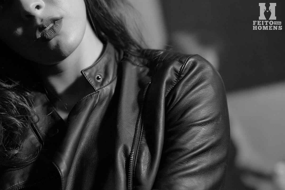 Fotos do ensaio de Camila Oliveira para site Feito para Homens - Octagon girl do UFC fez ensaio temtico sobre Rock'n Roll