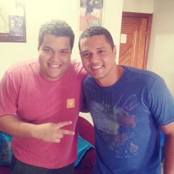 Marcelo Ramos e o filho Marcelinho atualmente, em Salvador