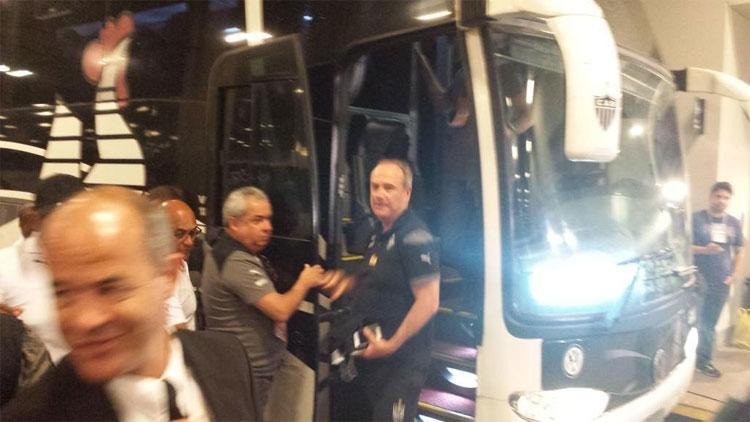 Imagens da chegada do Atltico ao Mineiro