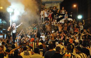 Atleticanos invadem Praça Sete, no Centro de Belo Horizonte, e comemoram título inédito da Copa do Brasil