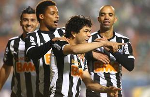Luan entrou no segundo tempo e confirmou a fama de talism, ao marcar o gol da vitria sobre o Palmeiras, fora de casa, pela primeira partida das oitavas de final