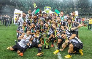Aps o apito final no Mineiro, o elenco atleticano comemorou mais um ttulo. Agora, a primeira Copa do Brasil da histria do Atltico