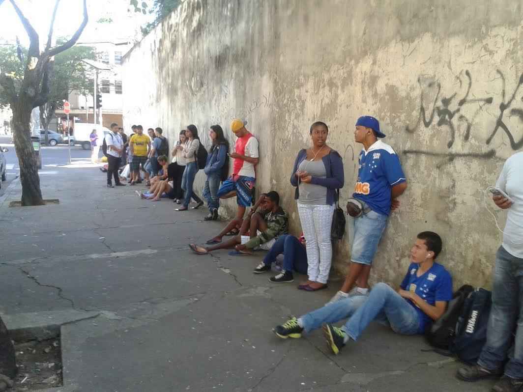 Duelo no Mineiro marcar entrega da taa de campeo brasileiro ao clube celeste