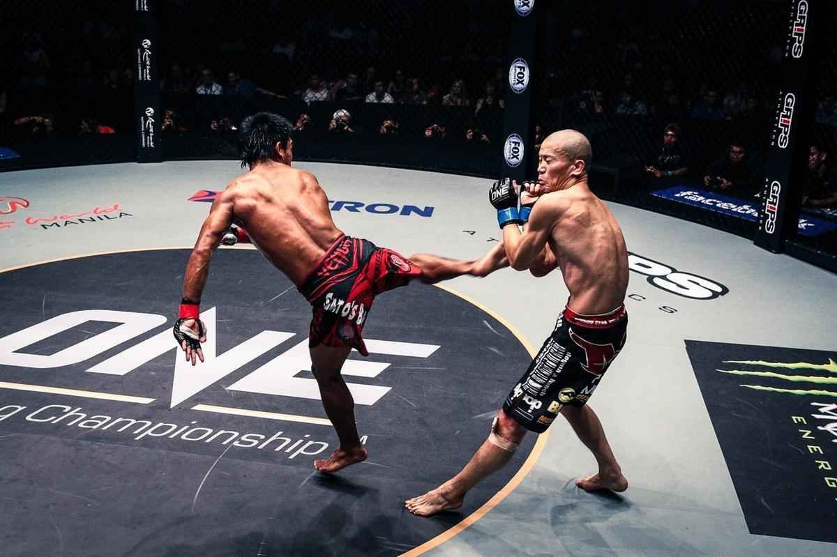 Imagens do ONE FC 23, nas Filipinas - Kevin Belingon venceu Koetsu Okazaki por deciso unnime