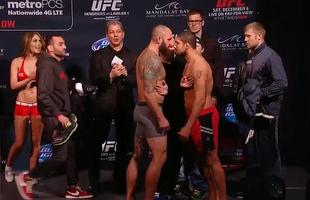 Imagens da pesagem do UFC 181, em Las Vegas - Travis Browne e Brendan Schaub trocaram provocaes e discutiram no palco